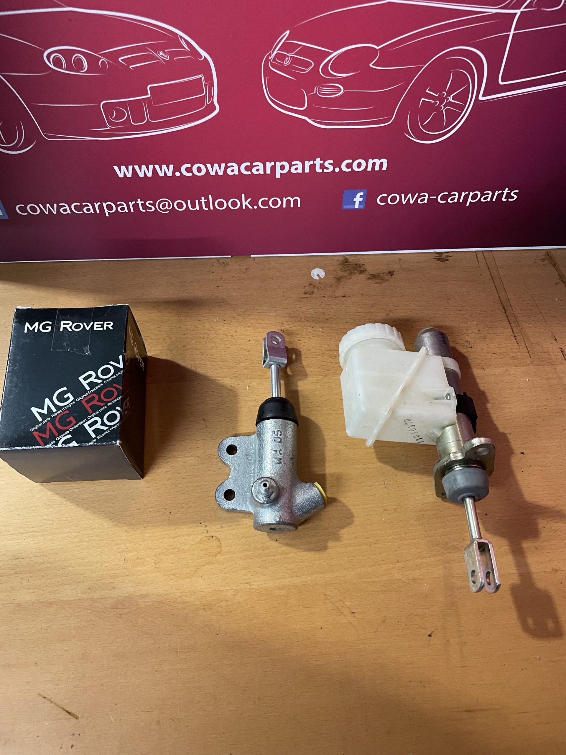 thumbnail image 2 of Genuine Rover Clutch Slave Cylinder Clevis Pin And Clip For MGF / MG TF – NAM6385, PC108321A 2 of 5
